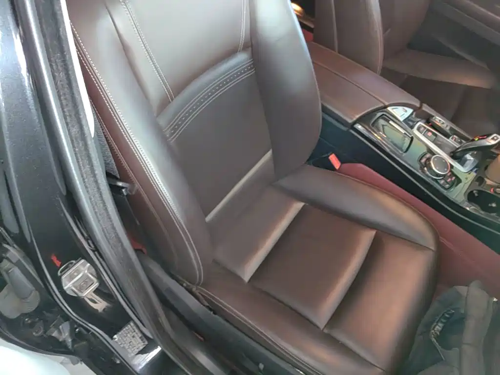 BMW 5 Series — миниатюра 25