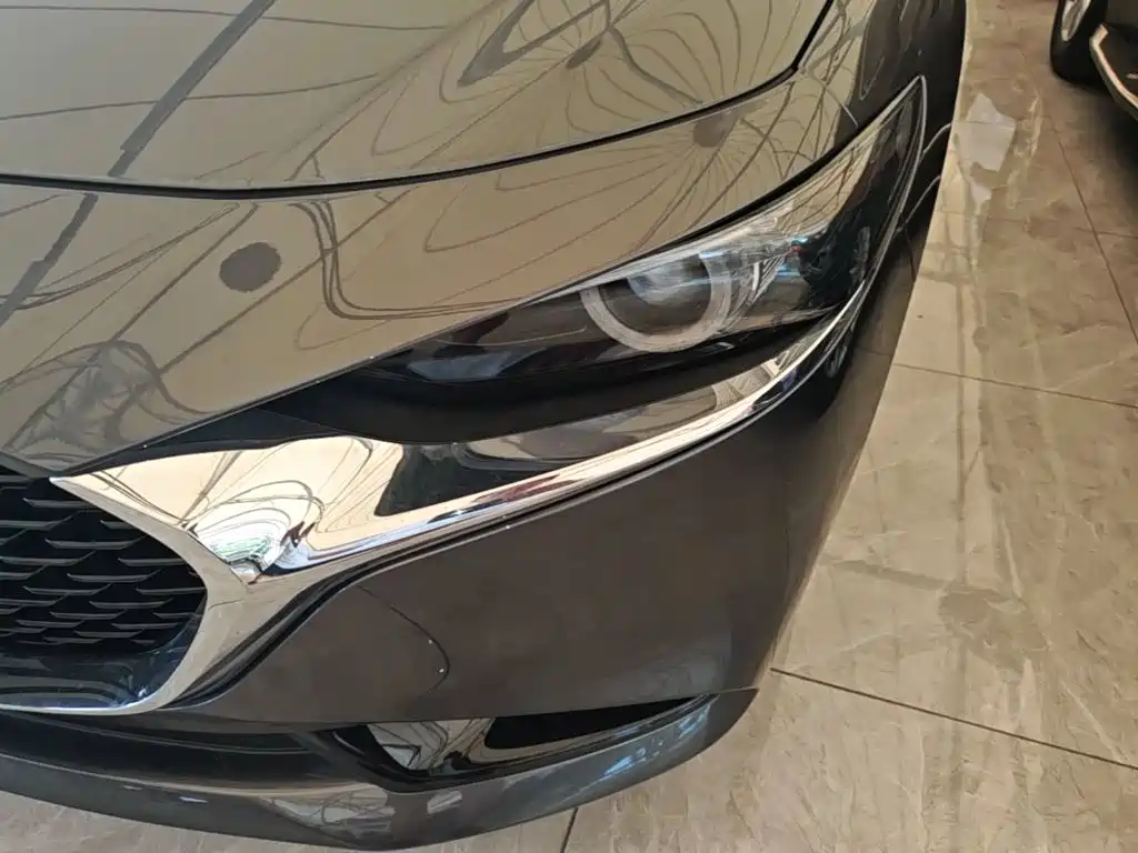 Mazda 3 Axela — миниатюра 24