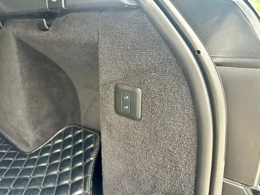 Land Rover Sport — миниатюра 22
