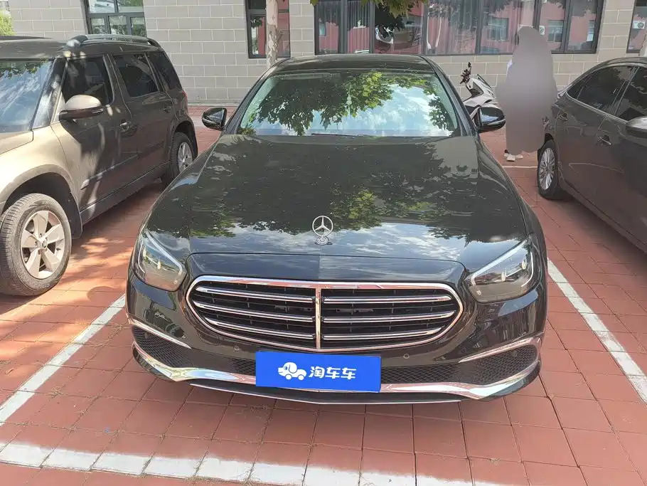 Mercedes-Benz E-Class — миниатюра 2
