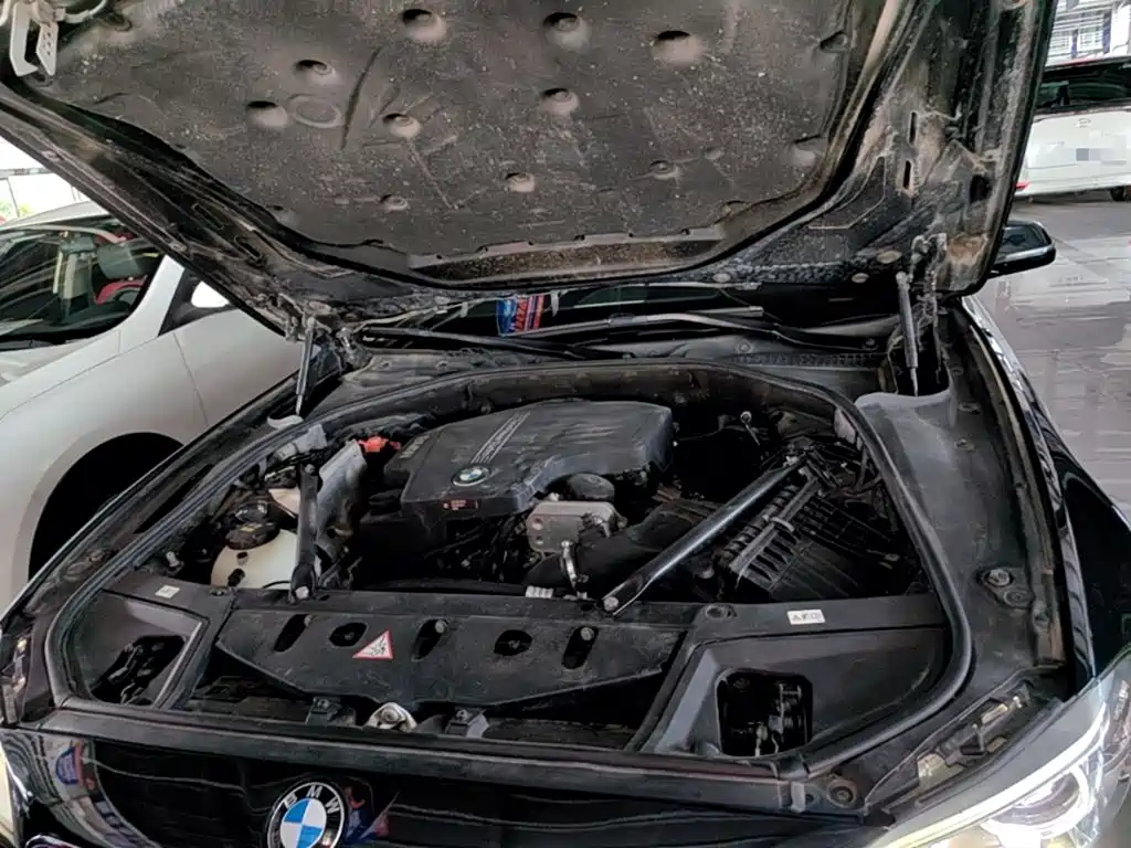 BMW 5 Series — миниатюра 20