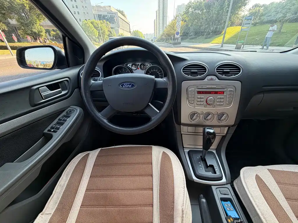 Ford Focus — миниатюра 6