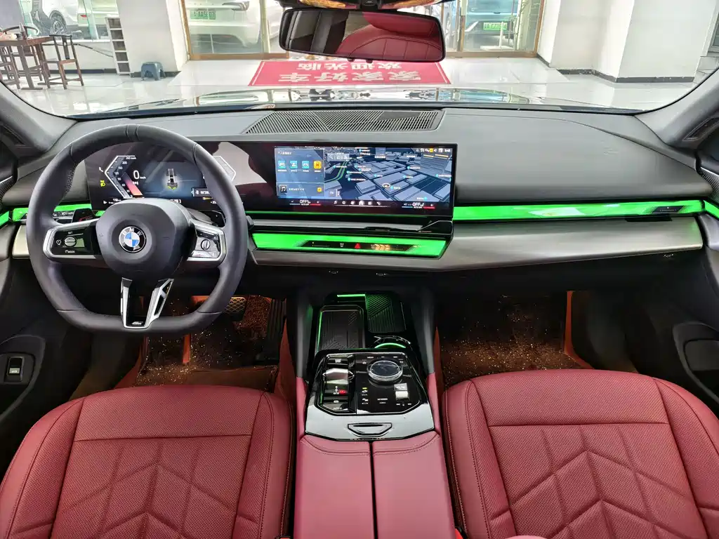 BMW 5 Series — миниатюра 15