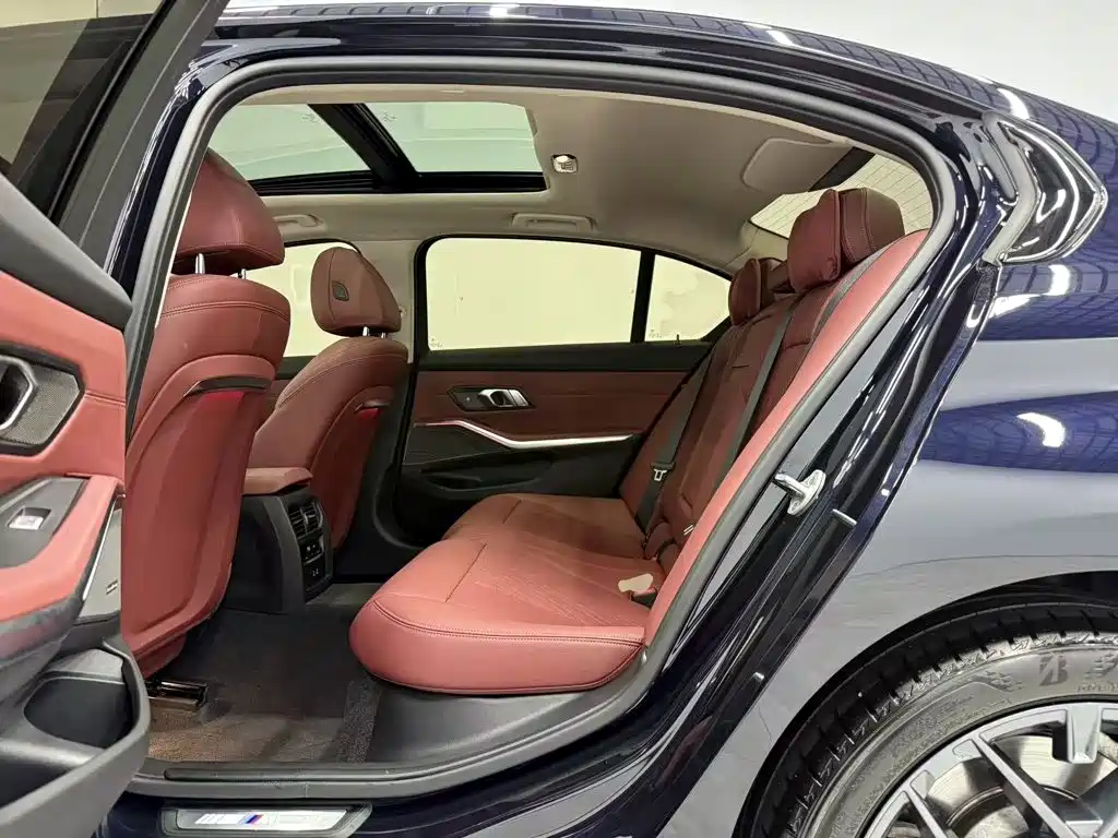 BMW 3 Series — миниатюра 17