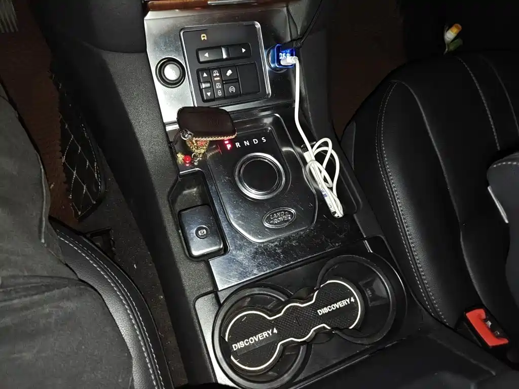 Land Rover Discovery — миниатюра 7