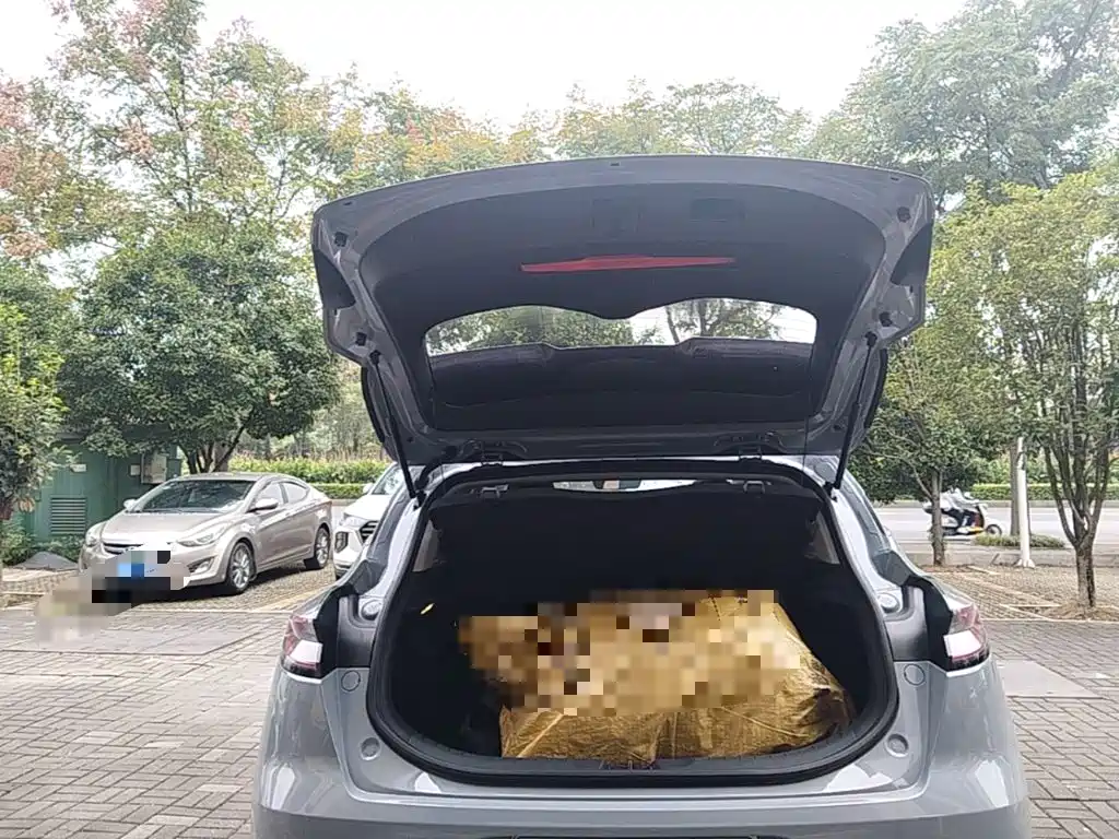 Geely Emgrand S — миниатюра 19