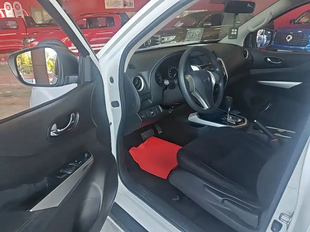 Nissan Navara — миниатюра 16