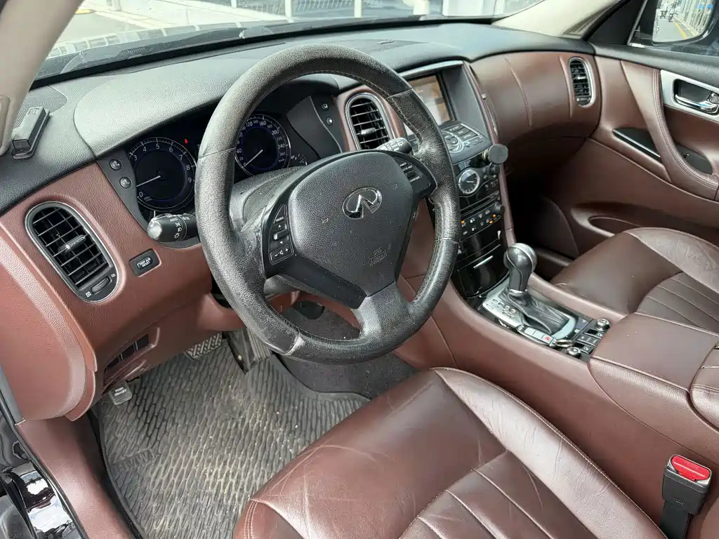 Infiniti QX50 (Import) — миниатюра 5