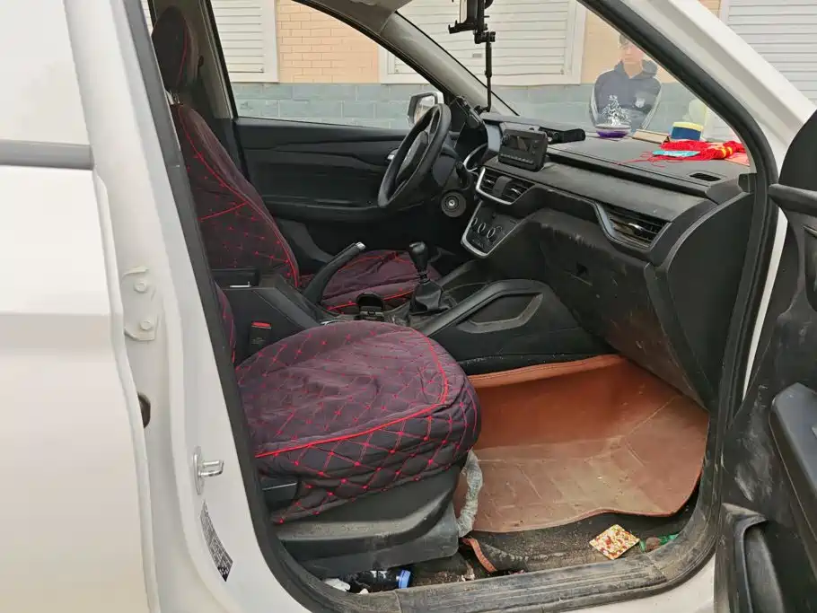 Wuling Hongguang S3 — миниатюра 8