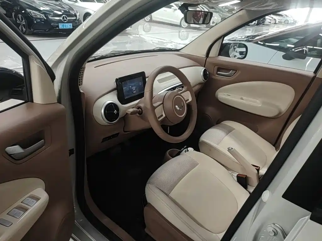 Wuling MINIEV — миниатюра 15