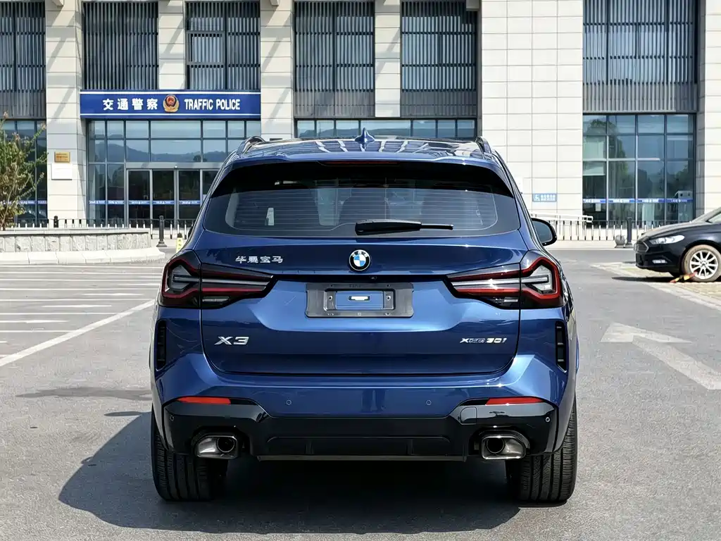BMW X3 — миниатюра 9