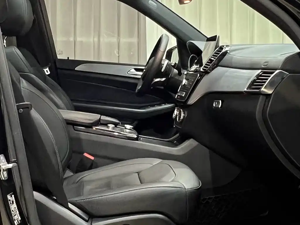 Mercedes-Benz GLE AMG — миниатюра 20