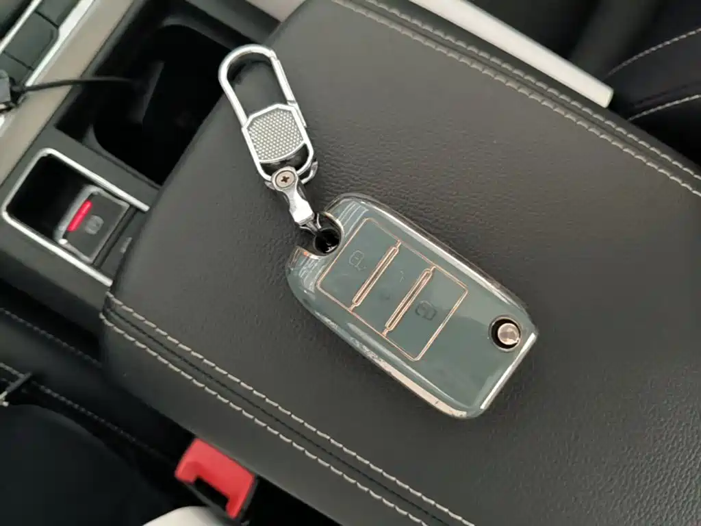 Roewe RX5 — миниатюра 9