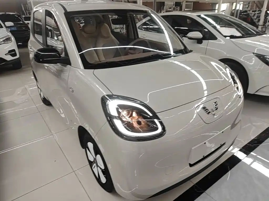 Wuling MINIEV — миниатюра 4