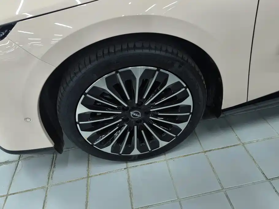 Nissan N7 — миниатюра 6