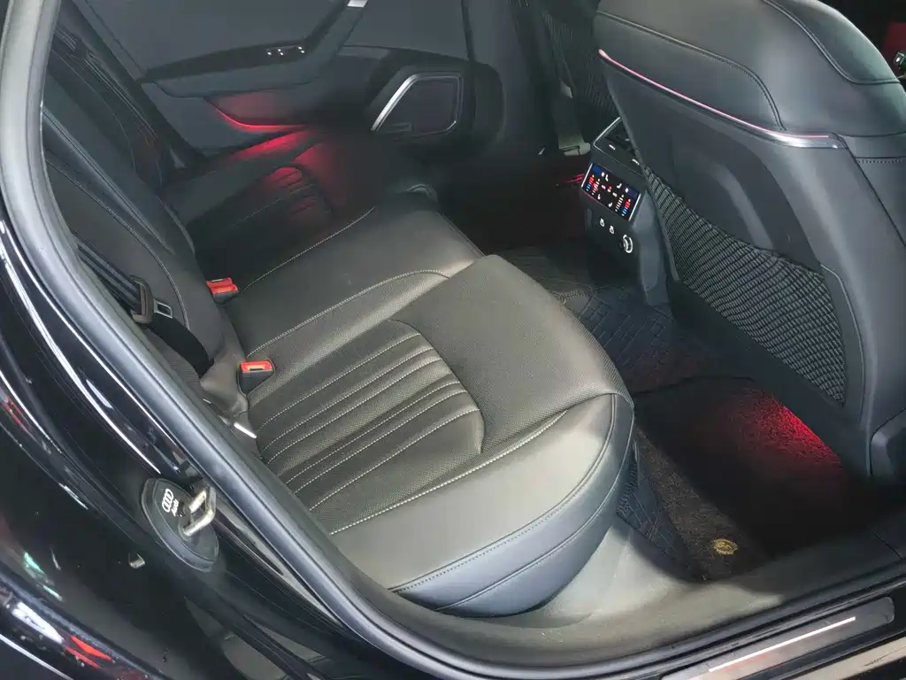 Audi A6L — миниатюра 19