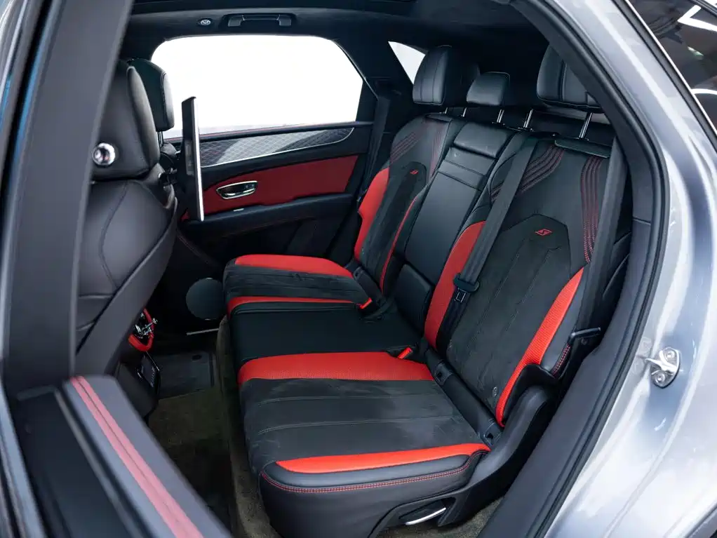 Bentley Bentayga — миниатюра 10