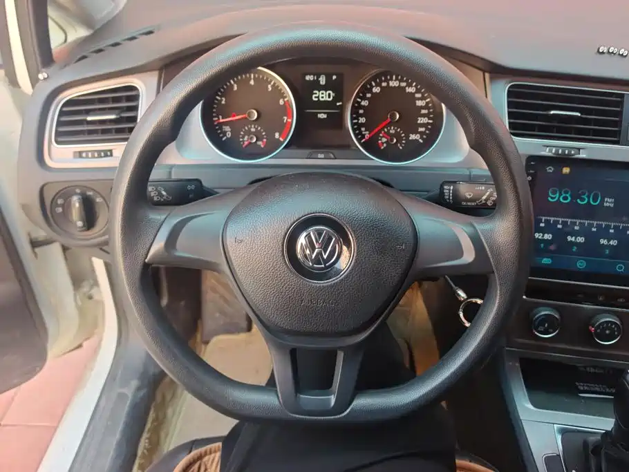 Volkswagen Golf — миниатюра 15