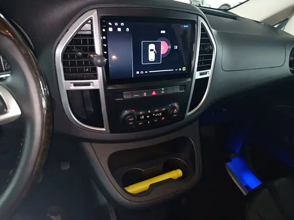 Mercedes-Benz Vito — миниатюра 13