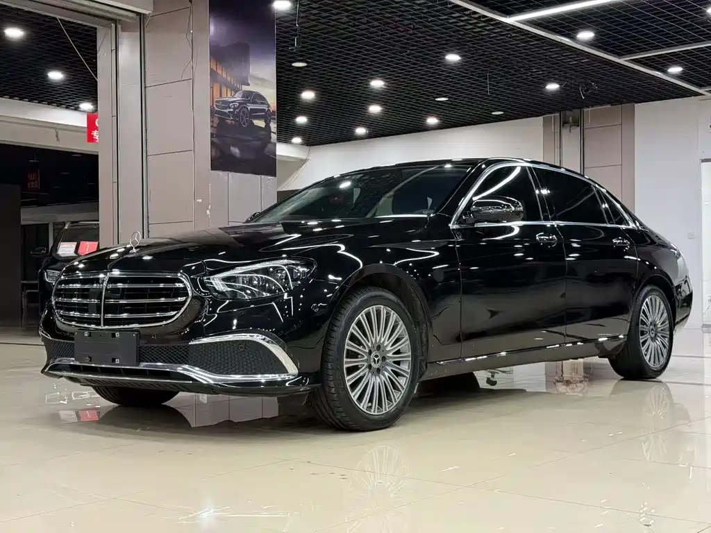 Mercedes-Benz E-Class — миниатюра 3