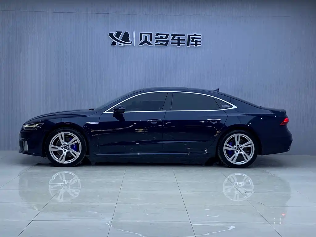 AUDI A7L