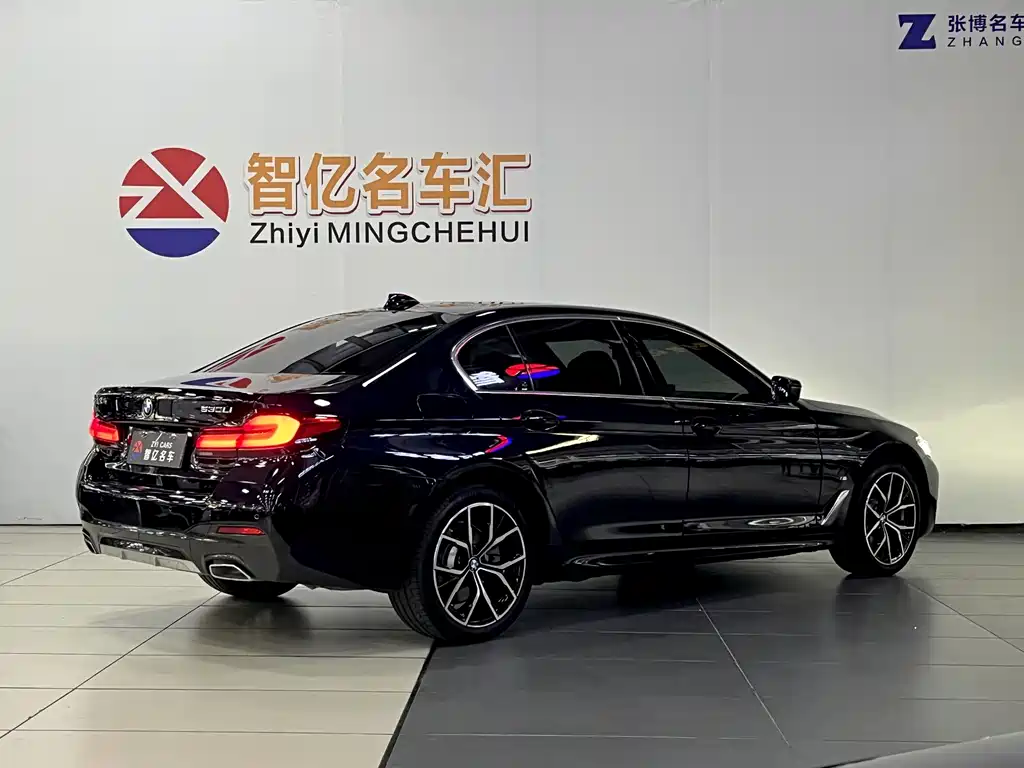 BMW 5 Series — миниатюра 5
