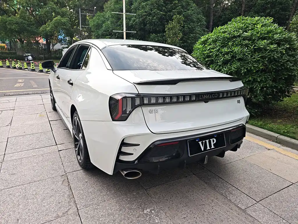Lynk & Co 03 — миниатюра 14