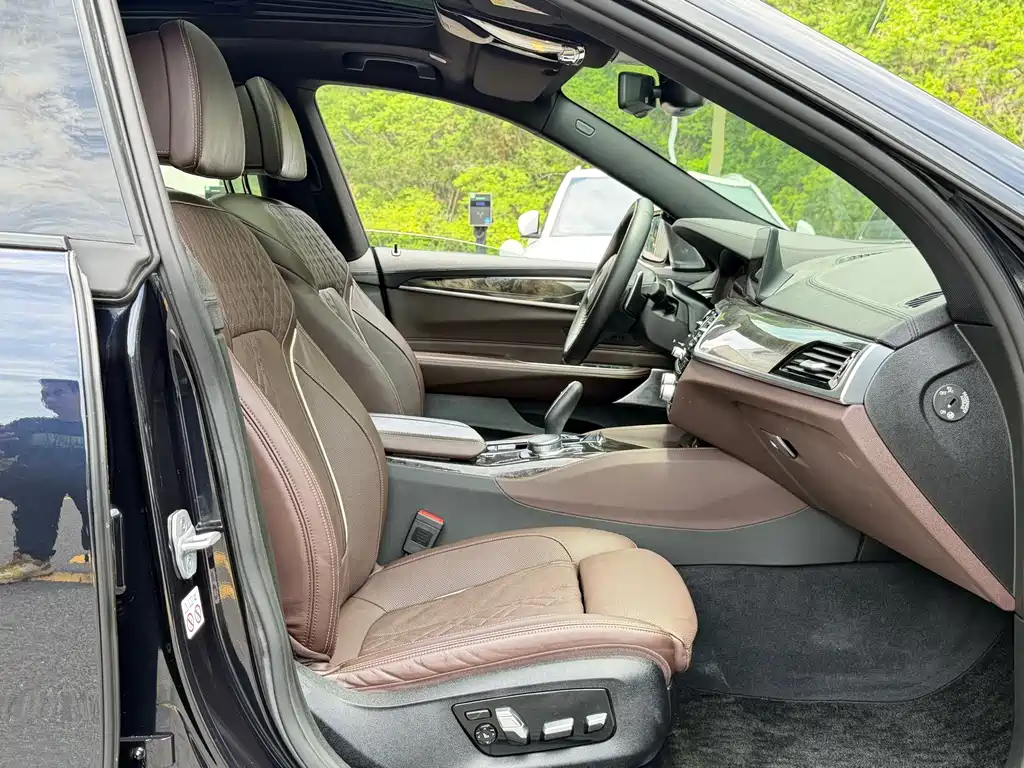 BMW 6 GT 2018 640i xDrive M Sport