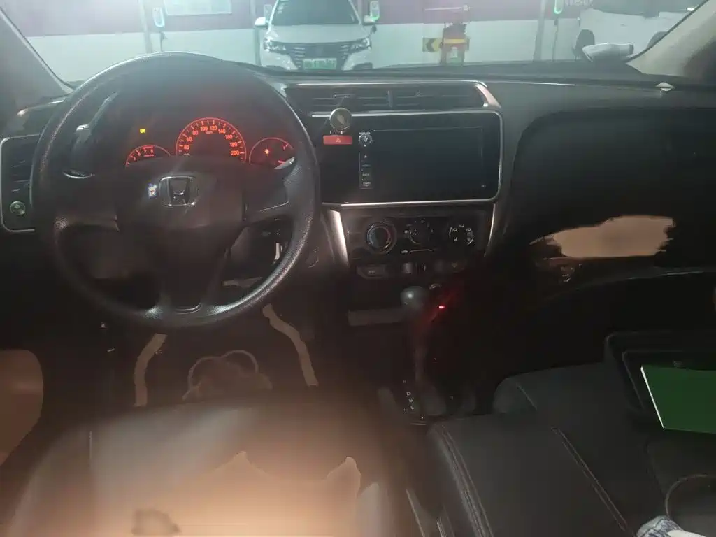 Honda City — миниатюра 13
