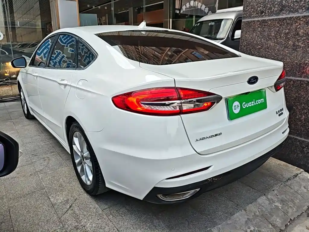 Ford Mondeo — миниатюра 5