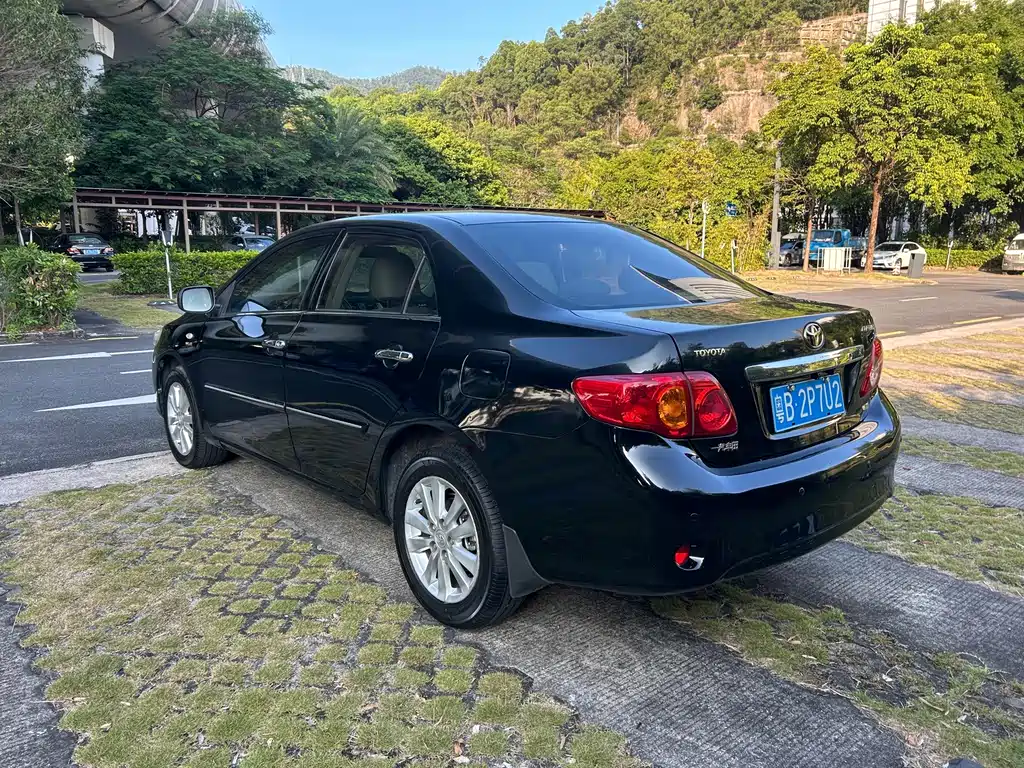 Toyota Corolla — миниатюра 7