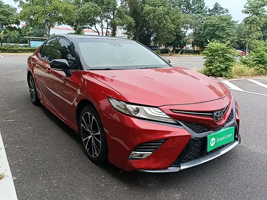 Toyota Camry — миниатюра 4