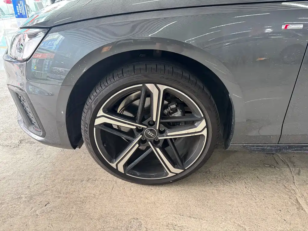 Audi A4L — миниатюра 3