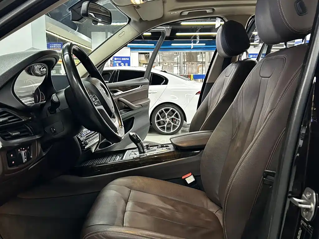BMW X5 (Import) — миниатюра 5