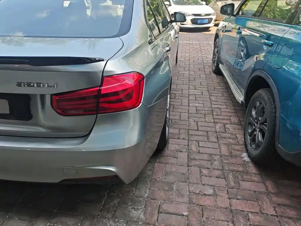 BMW 3 Series — миниатюра 8