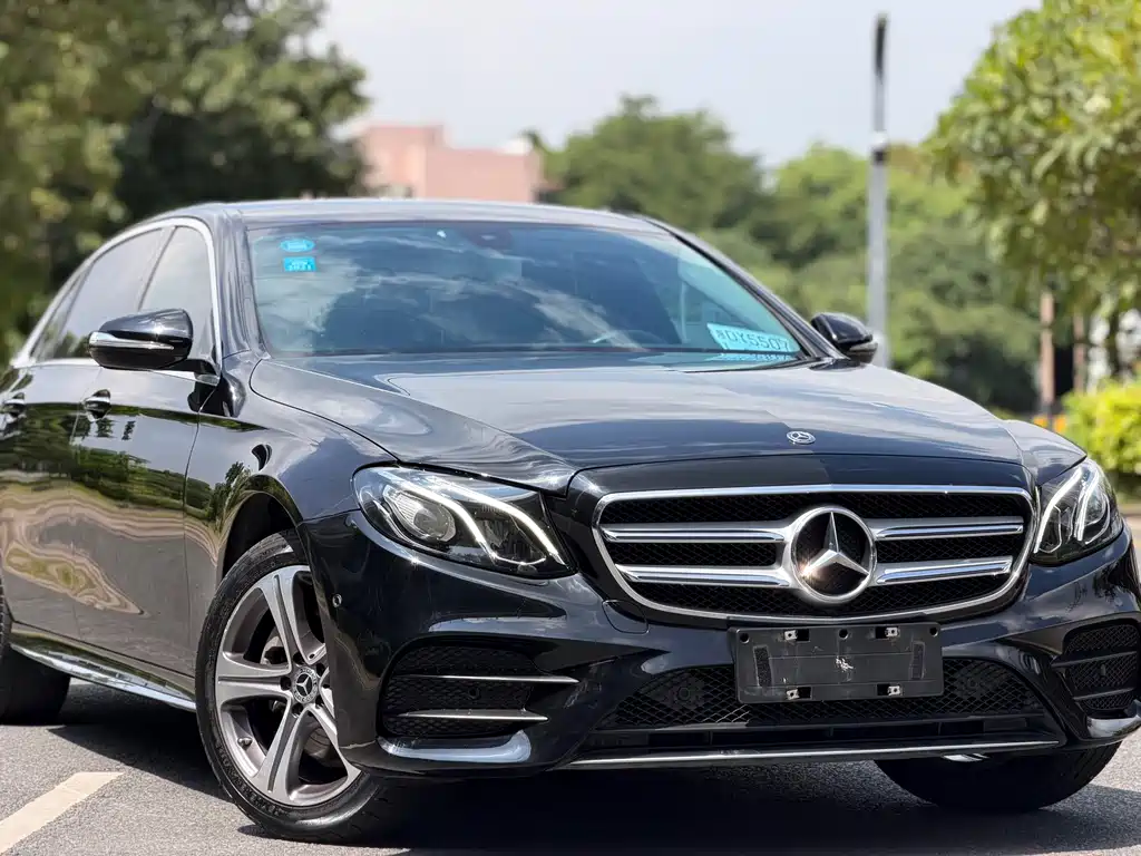 Mercedes-Benz E-Class — миниатюра 4