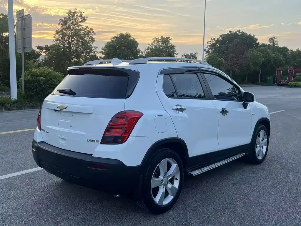 Chevrolet Trax 1.4T Auto 2WD Comfort Type, фото 6