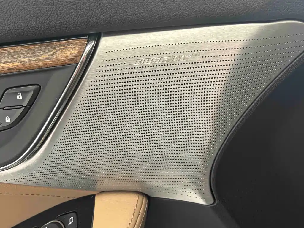 Cadillac CT5 — миниатюра 11