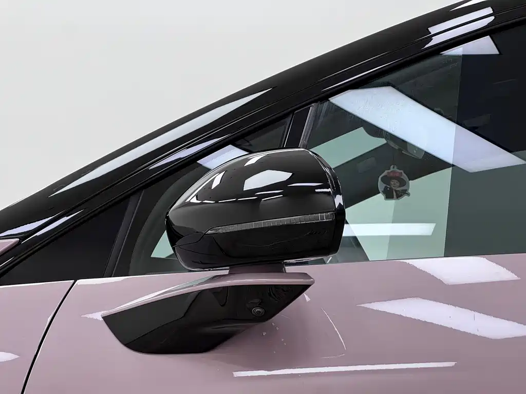 Lynk & Co Z20 — миниатюра 11