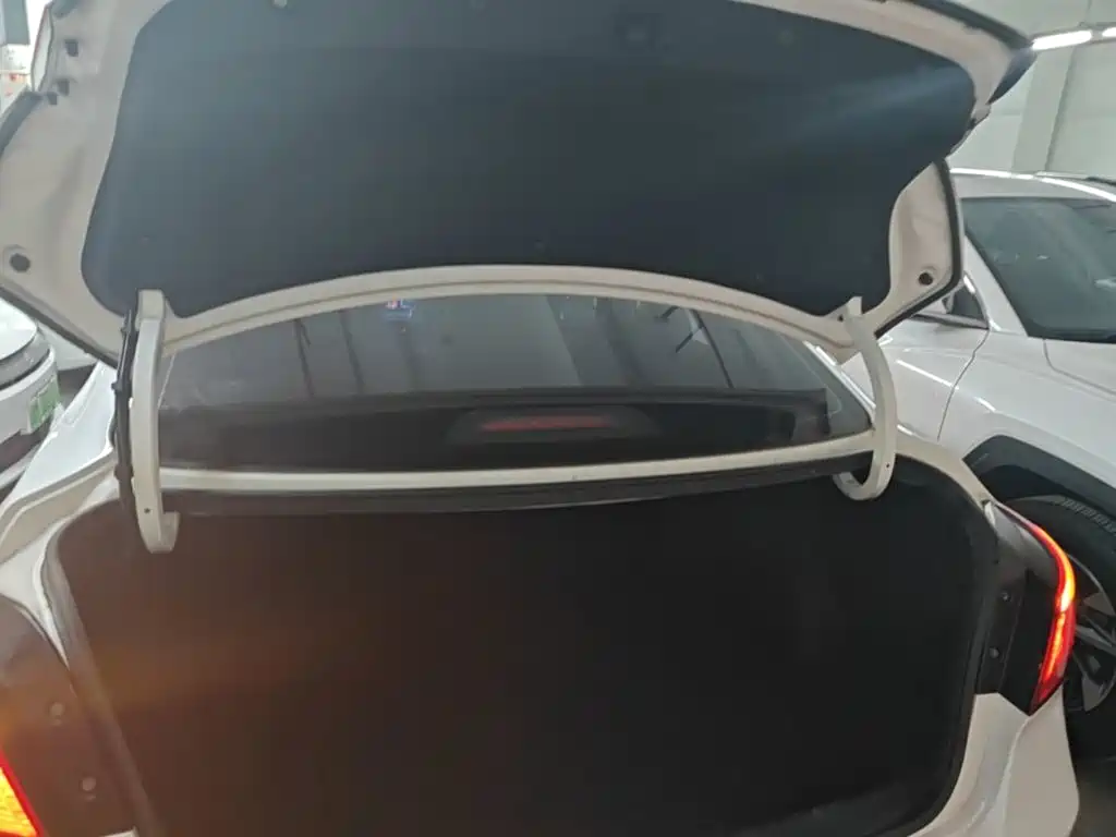 Hyundai Mistra — миниатюра 19