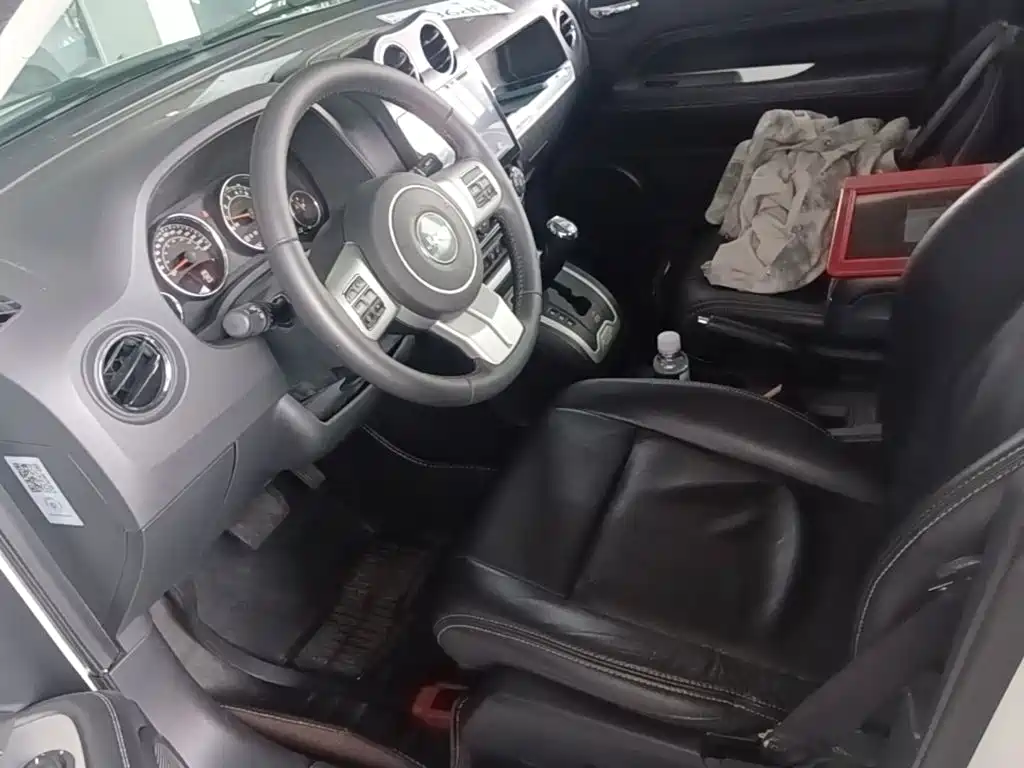 Jeep Compass (Import) — миниатюра 15