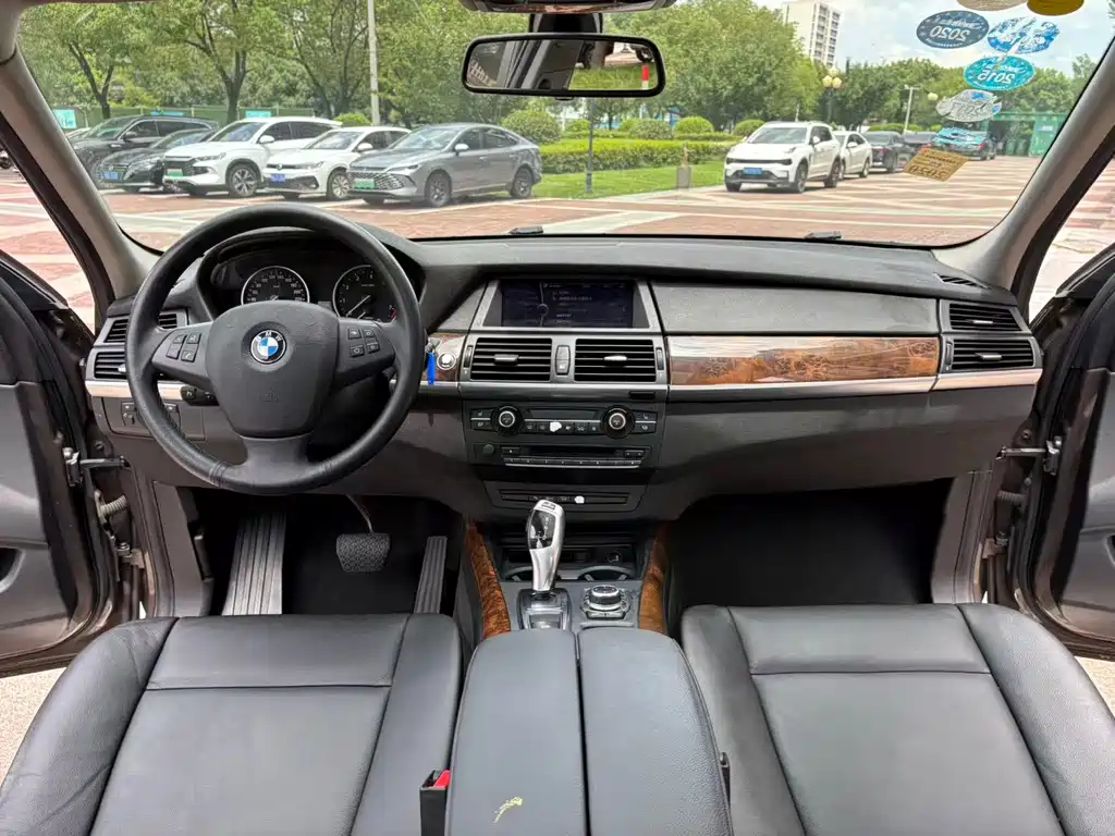 BMW X5 (Import) — миниатюра 5
