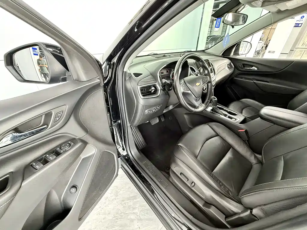 Chevrolet Equinox — миниатюра 5