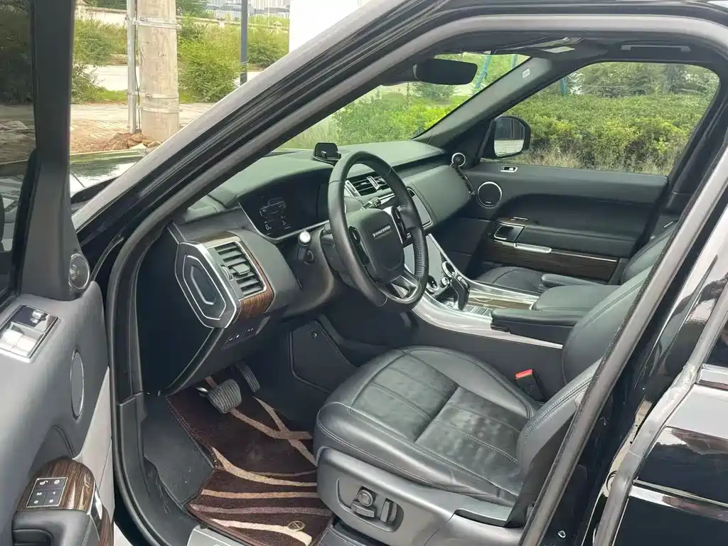Land Rover Sport PHEV — миниатюра 4