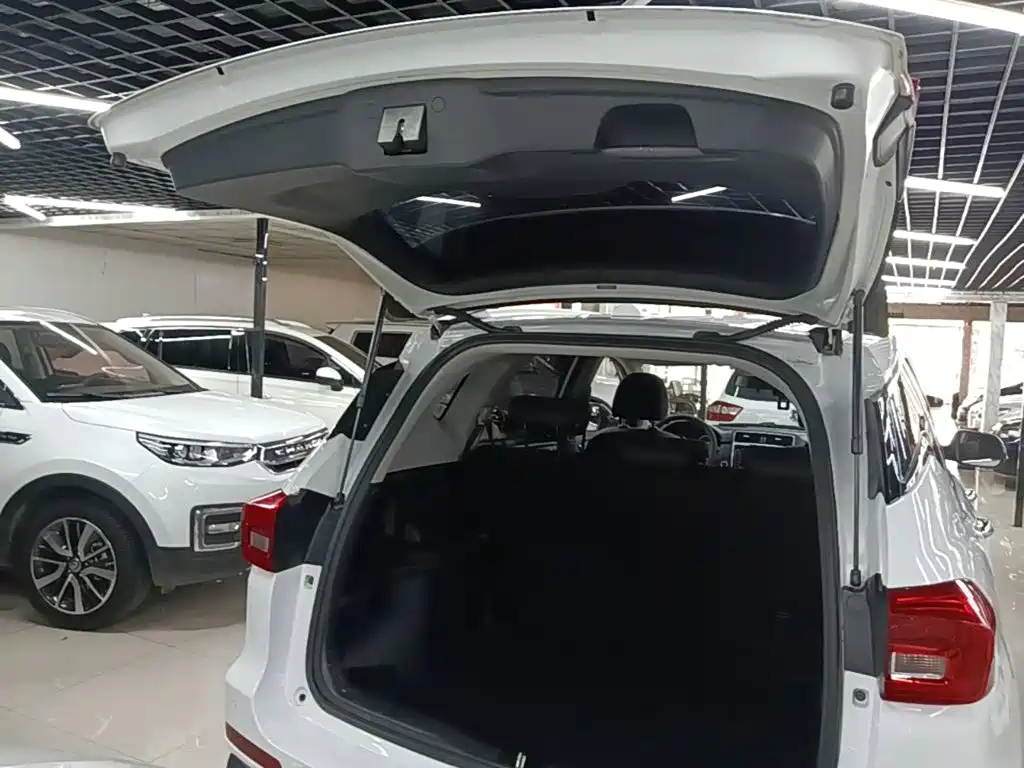 Haval M6 — миниатюра 19