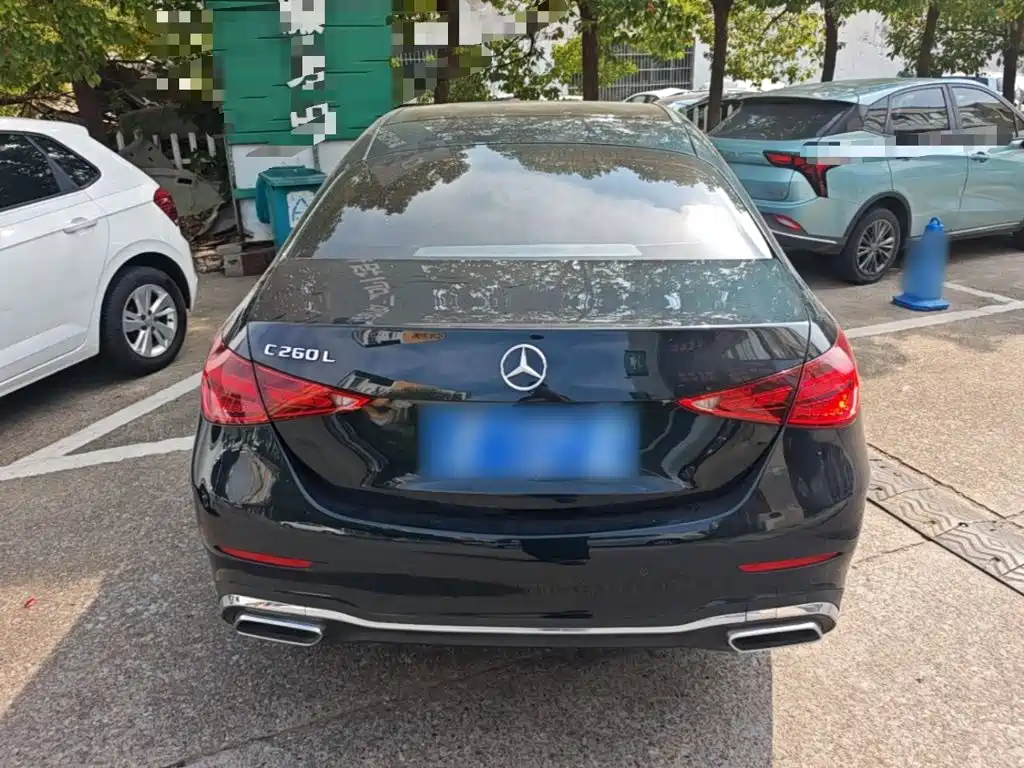 Mercedes-Benz C-Class — миниатюра 6