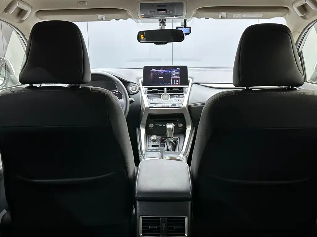 Lexus NX — миниатюра 24