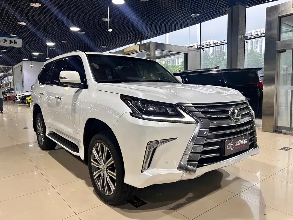 Lexus LX — миниатюра 3