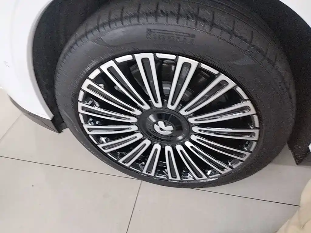 NIO ES8 — миниатюра 23