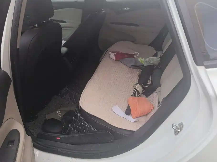 Buick Verano — миниатюра 11